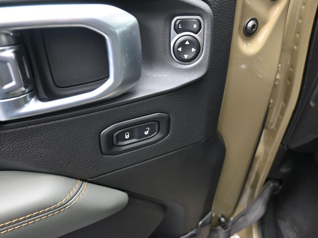 new 2026 Jeep Gladiator car, priced at $54,769