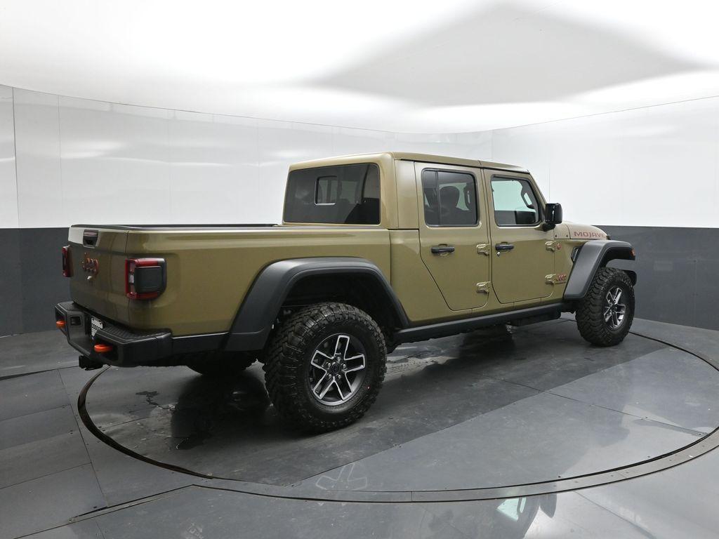 new 2026 Jeep Gladiator car, priced at $54,769