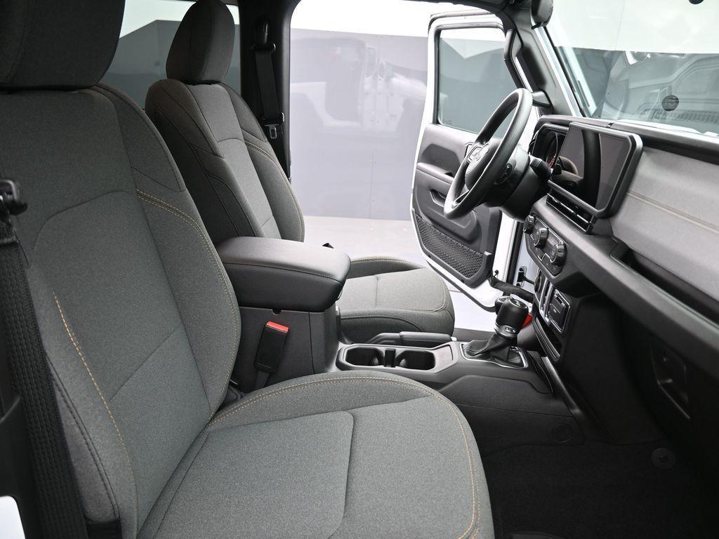 new 2026 Jeep Wrangler car, priced at $39,801