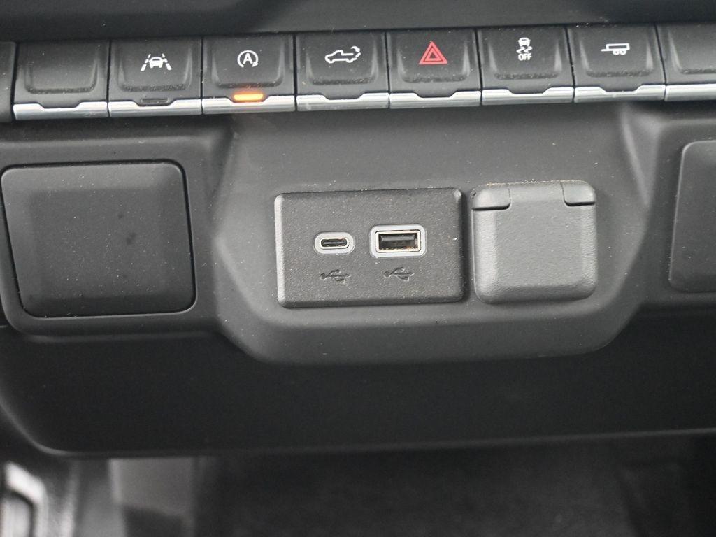 used 2024 GMC Sierra 1500 car, priced at $34,256