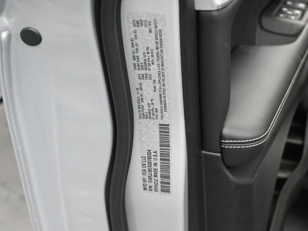 new 2025 Jeep Grand Cherokee L car, priced at $43,278