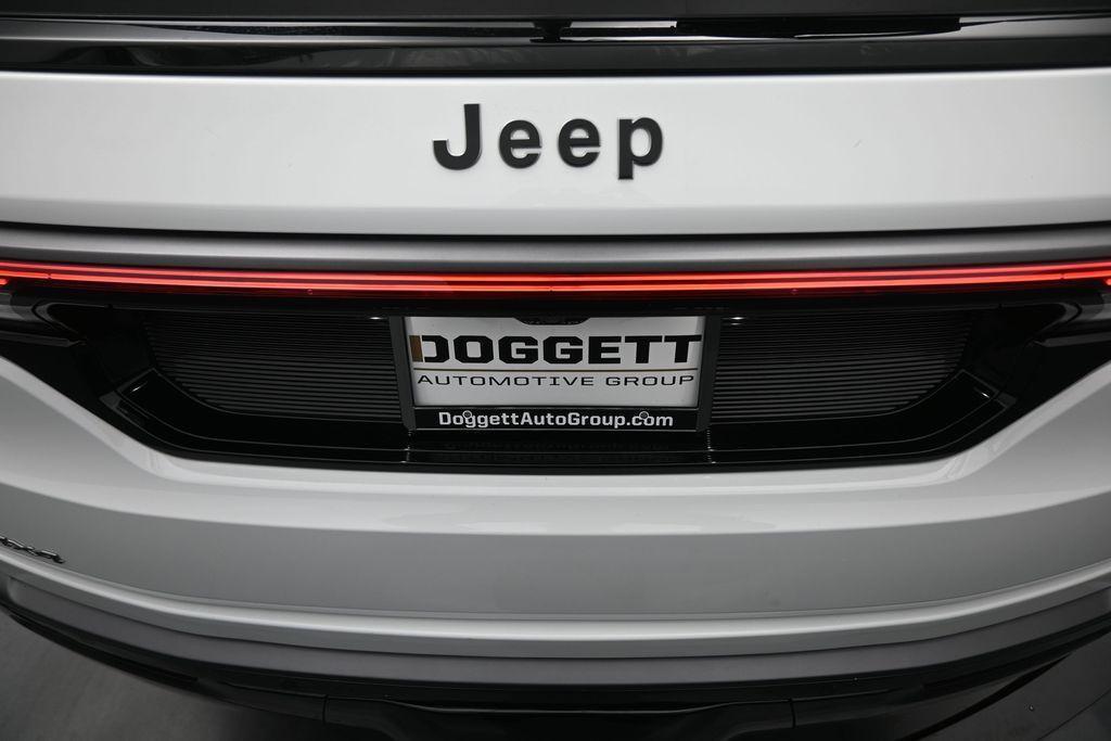 new 2026 Jeep Grand Wagoneer car, priced at $78,097