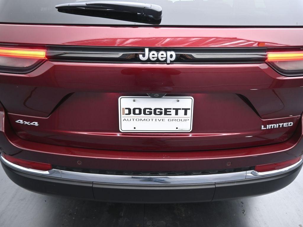 used 2024 Jeep Grand Cherokee car, priced at $33,704