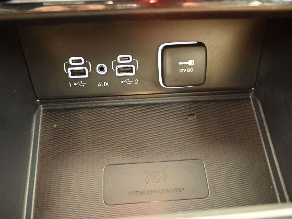 used 2024 Jeep Grand Cherokee car, priced at $33,704