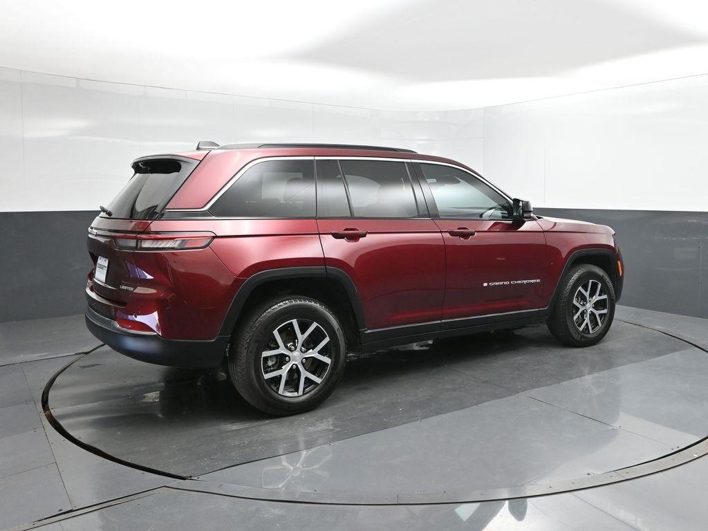 used 2024 Jeep Grand Cherokee car, priced at $33,704
