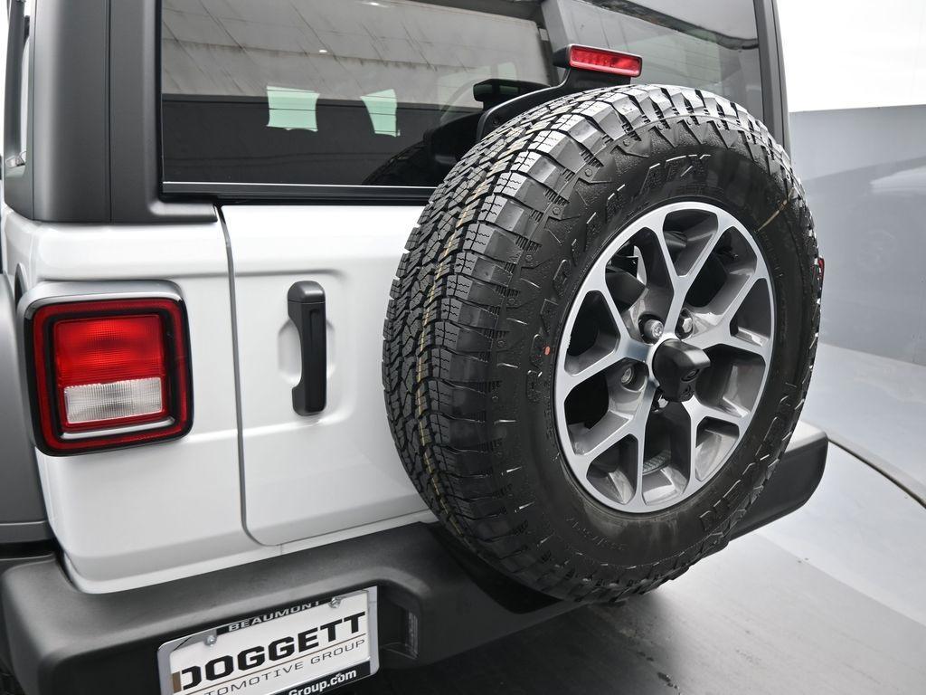 new 2026 Jeep Wrangler car, priced at $41,842