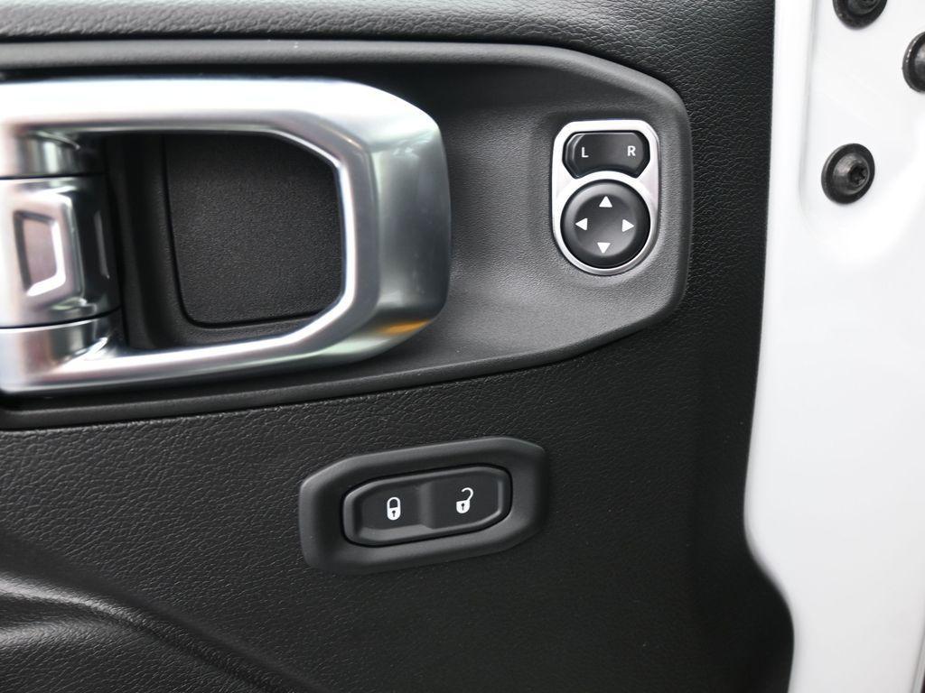 new 2026 Jeep Wrangler car, priced at $41,342