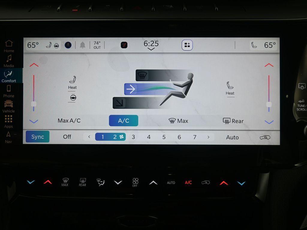 new 2026 Jeep Grand Cherokee car, priced at $45,587