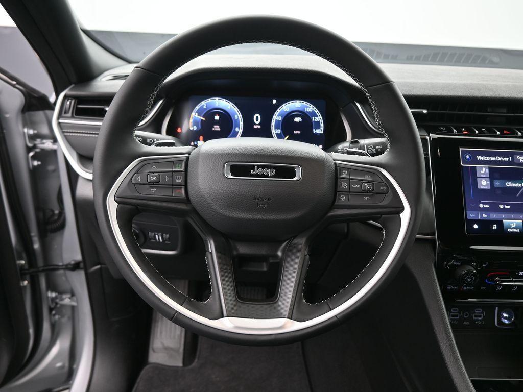 new 2025 Jeep Grand Cherokee car, priced at $37,473
