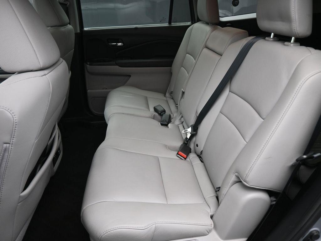 used 2020 Honda Pilot car, priced at $21,018