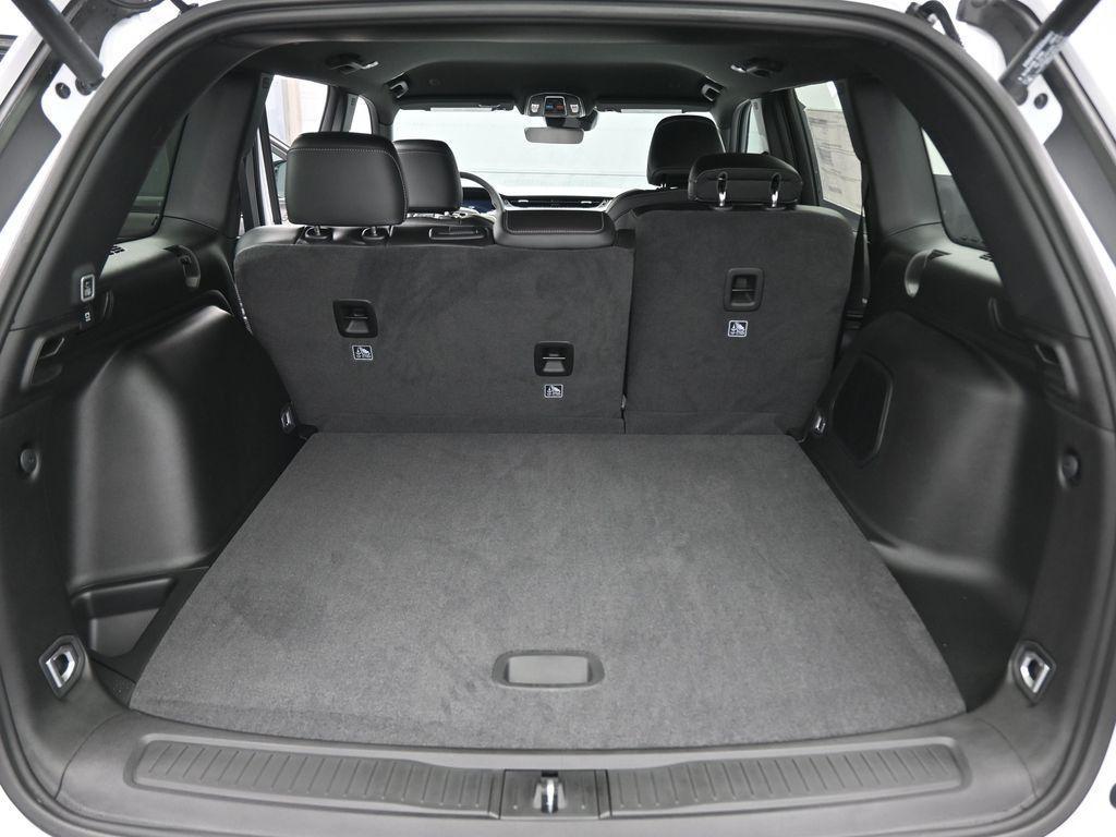 new 2026 Jeep Grand Cherokee car, priced at $43,866