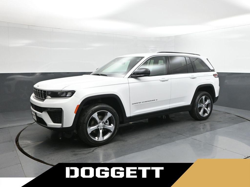 new 2026 Jeep Grand Cherokee car, priced at $43,866