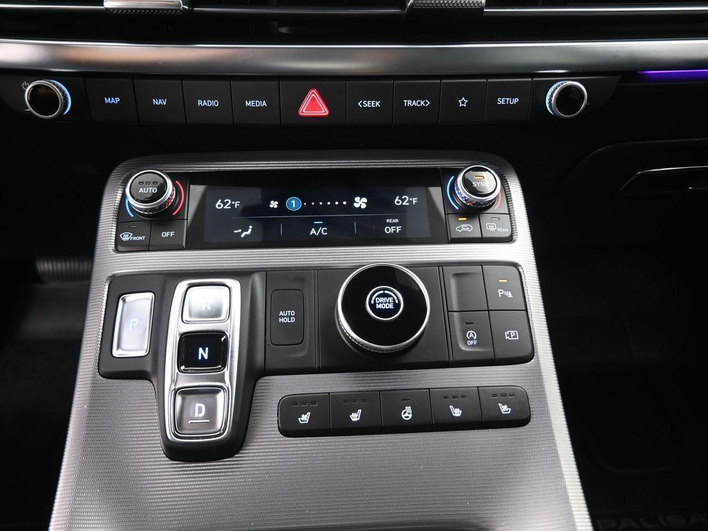 used 2025 Hyundai Palisade car, priced at $42,095