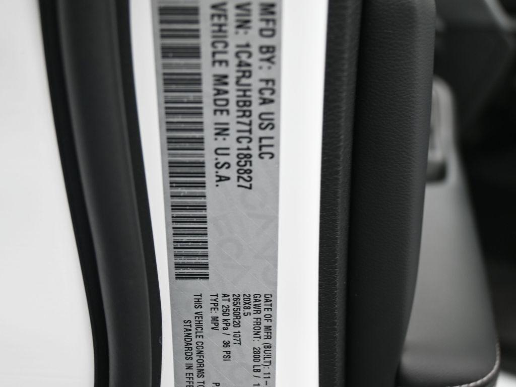 new 2026 Jeep Grand Cherokee car, priced at $43,831