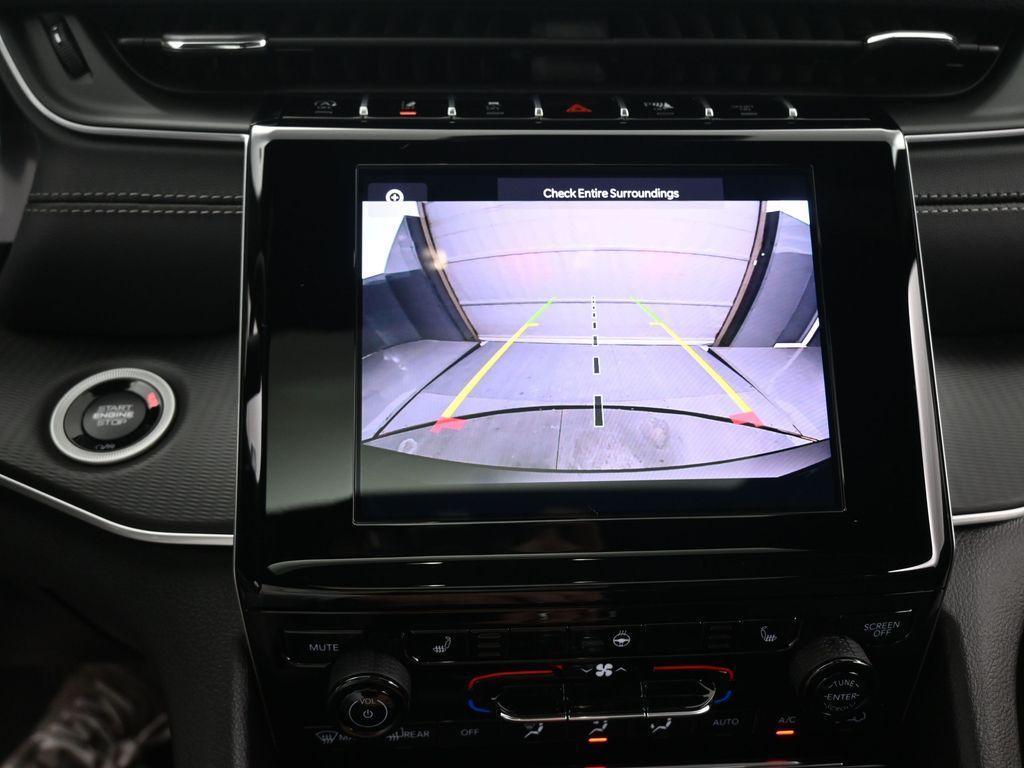 new 2025 Jeep Grand Cherokee car, priced at $34,184