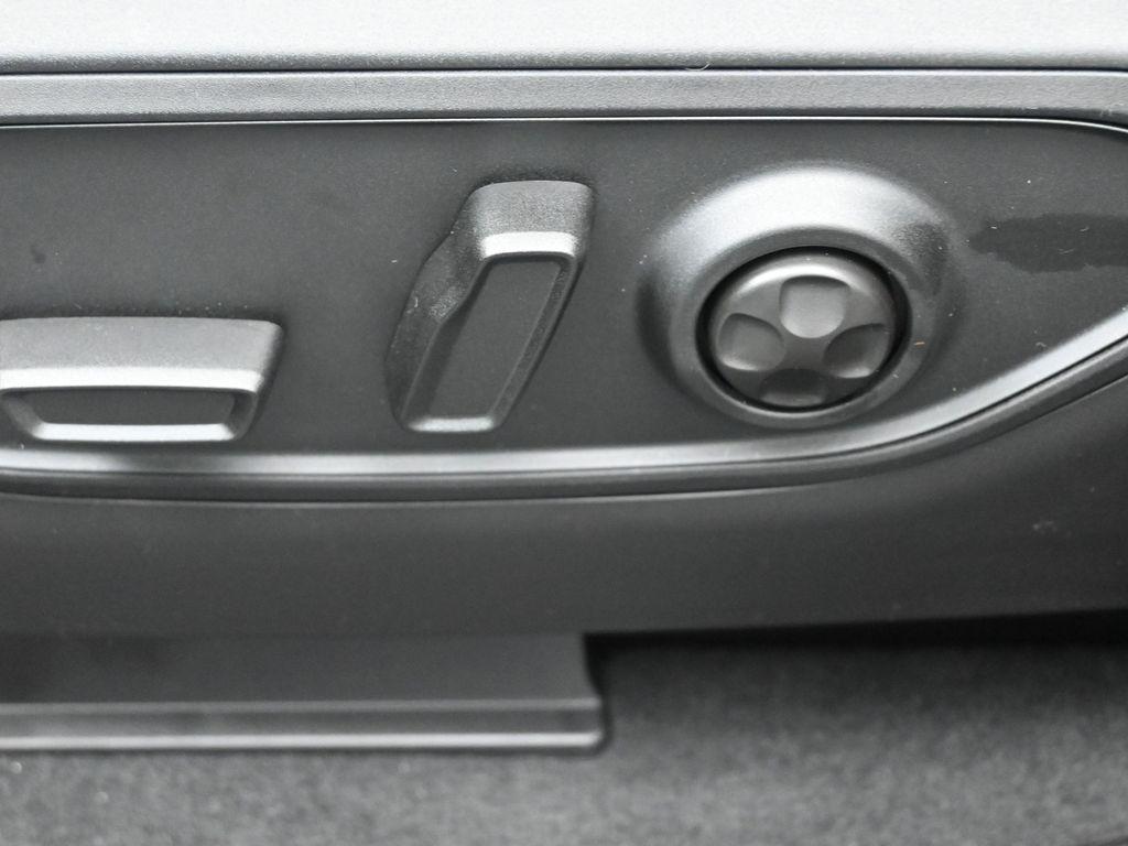 new 2025 Jeep Grand Cherokee car, priced at $34,184