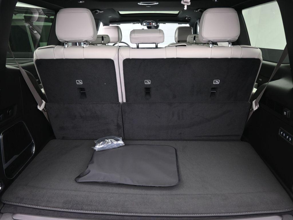 new 2026 Jeep Grand Wagoneer car, priced at $77,136