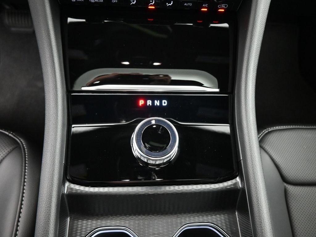 new 2025 Jeep Grand Cherokee car, priced at $40,389