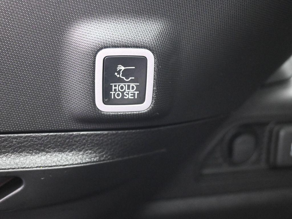 new 2026 Jeep Grand Cherokee car, priced at $40,860