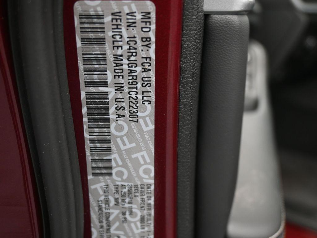 new 2026 Jeep Grand Cherokee car, priced at $40,860