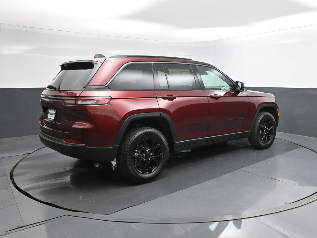 new 2026 Jeep Grand Cherokee car, priced at $40,860