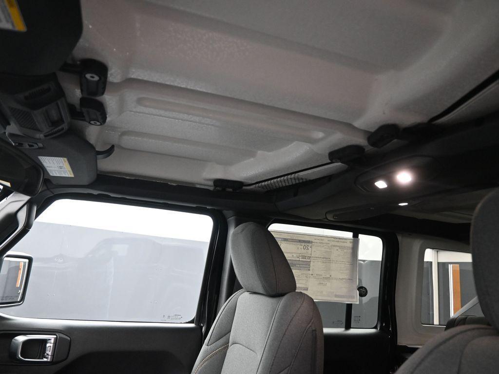 new 2025 Jeep Wrangler car, priced at $41,393