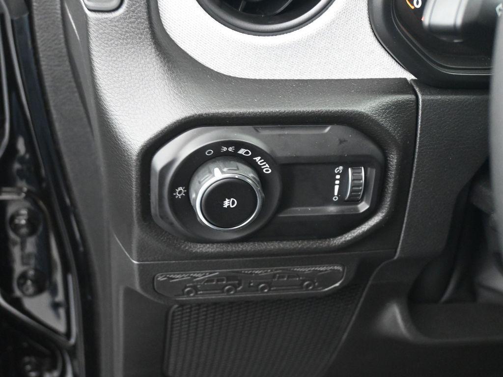 new 2025 Jeep Wrangler car, priced at $41,393