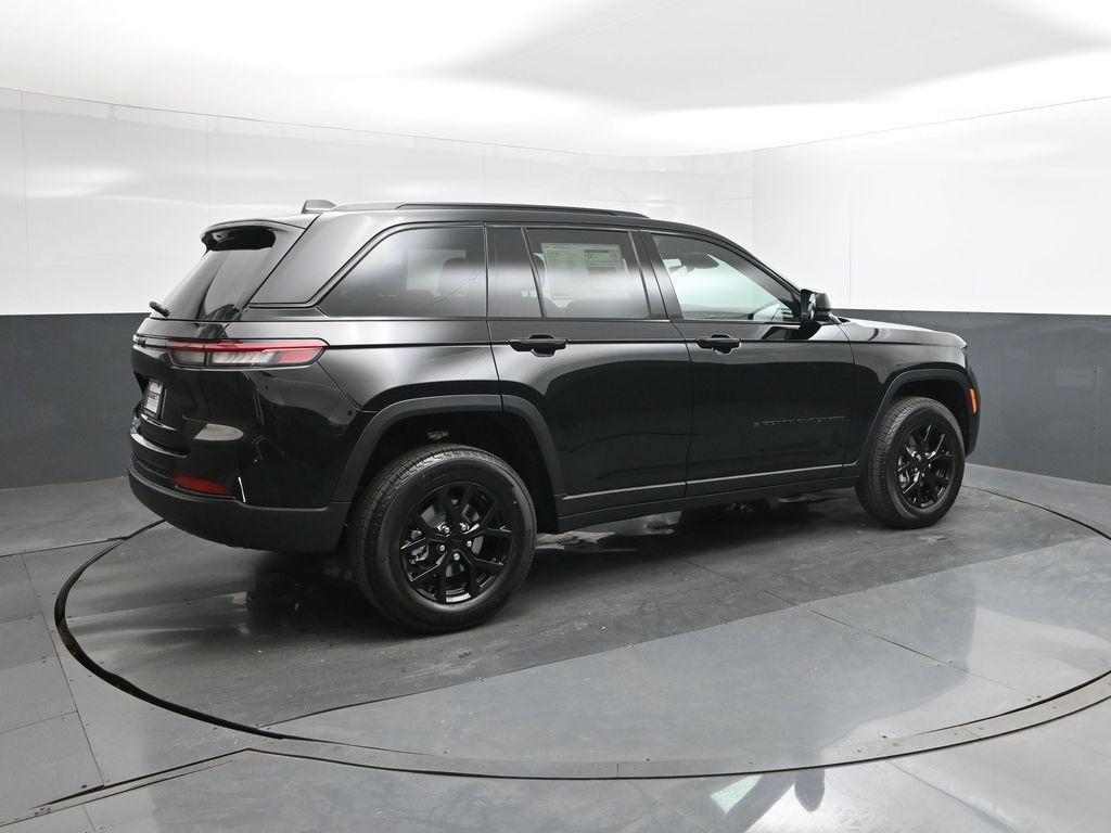 new 2025 Jeep Grand Cherokee car, priced at $35,065