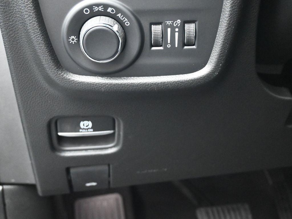 new 2025 Jeep Grand Cherokee L car, priced at $47,644