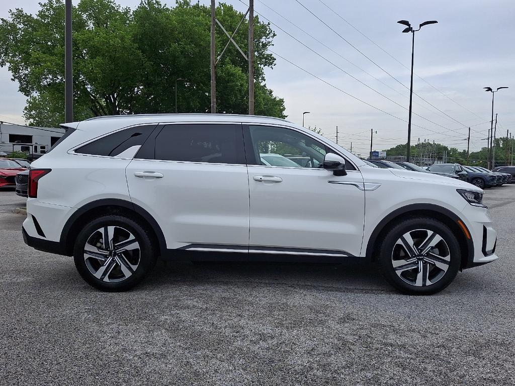 used 2024 Kia Sorento Hybrid car, priced at $28,485