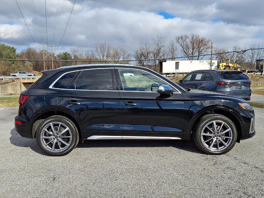 used 2022 Audi SQ5 car, priced at $32,497