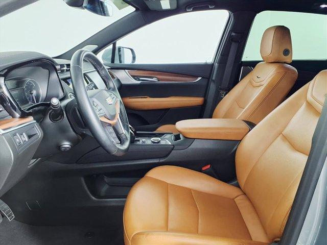 used 2025 Cadillac XT5 car, priced at $36,997