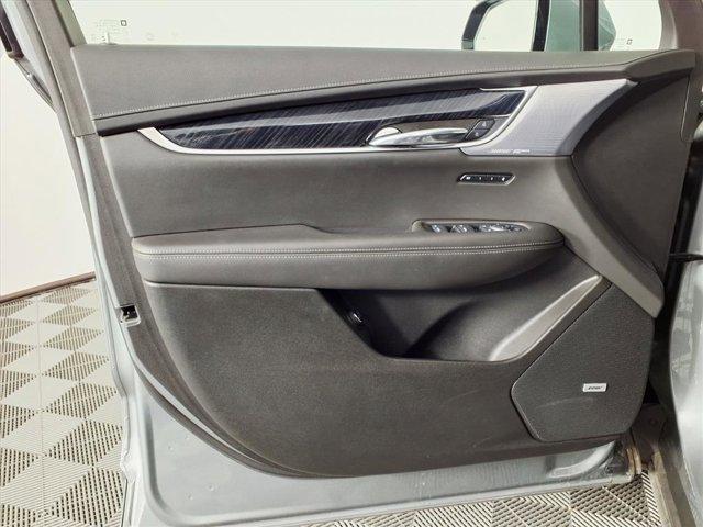 used 2025 Cadillac XT6 car, priced at $39,997