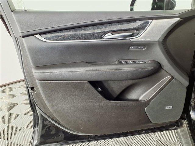 used 2022 Cadillac XT5 car, priced at $36,997