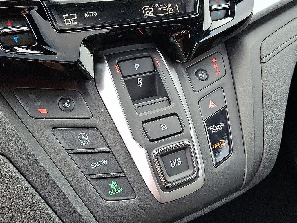 new 2026 Honda Odyssey car, priced at $45,845