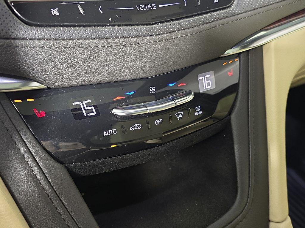 used 2019 Cadillac XT5 car, priced at $17,395