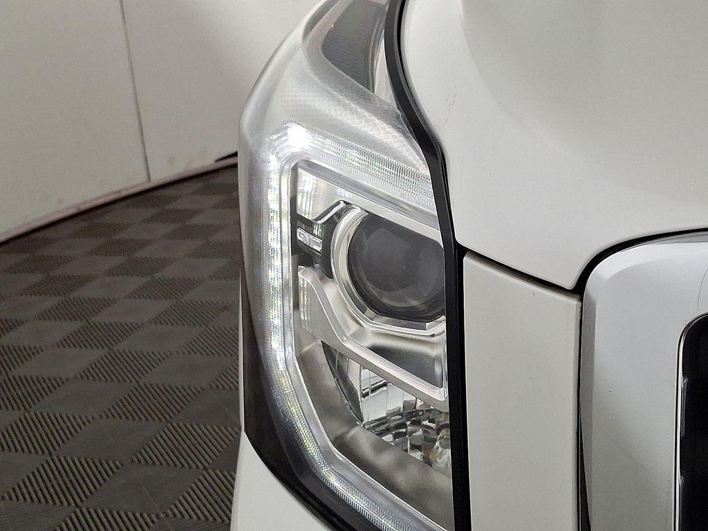 used 2020 GMC Yukon car, priced at $26,889