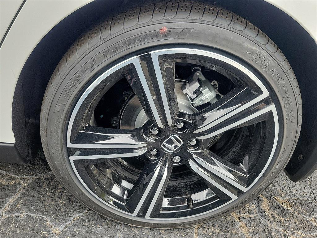 new 2025 Honda Accord Hybrid car, priced at $35,260