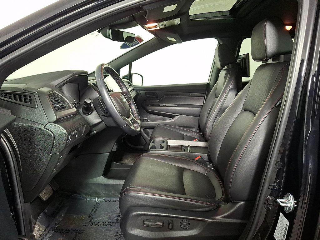 used 2023 Honda Odyssey car, priced at $31,595