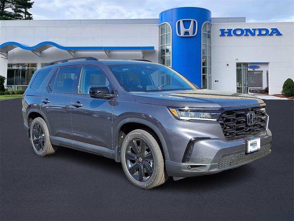 new 2025 Honda Pilot car, priced at $56,075