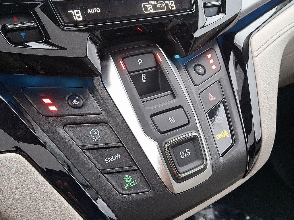 new 2026 Honda Odyssey car, priced at $48,990