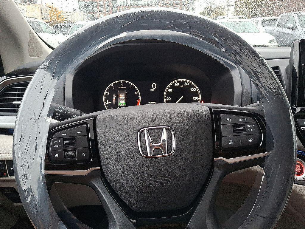 new 2026 Honda Odyssey car, priced at $48,990