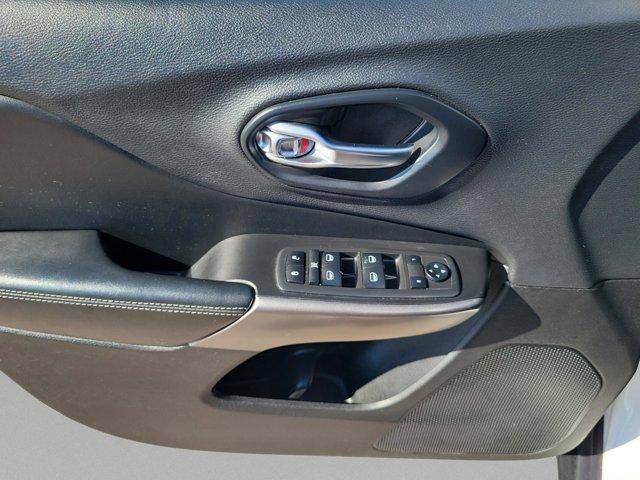 used 2019 Jeep Cherokee car, priced at $8,674