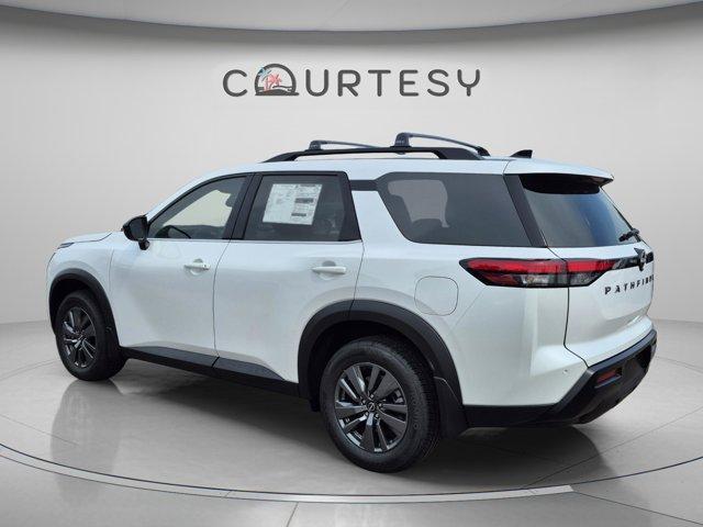 new 2026 Nissan Pathfinder car, priced at $39,572
