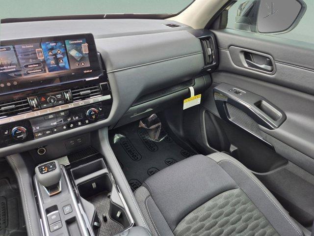 new 2026 Nissan Pathfinder car, priced at $39,572