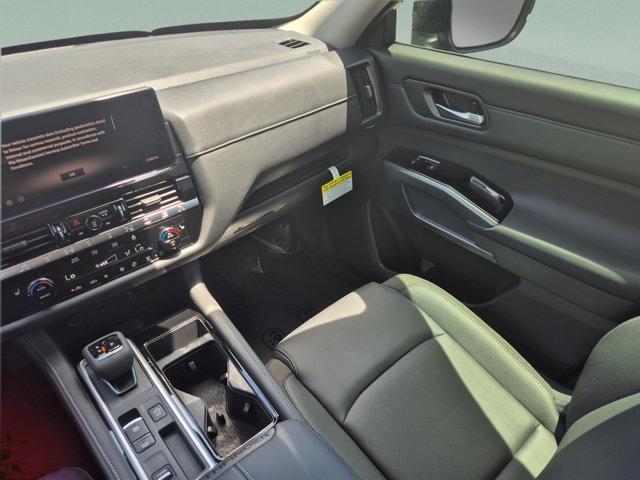 new 2026 Nissan Pathfinder car, priced at $42,086