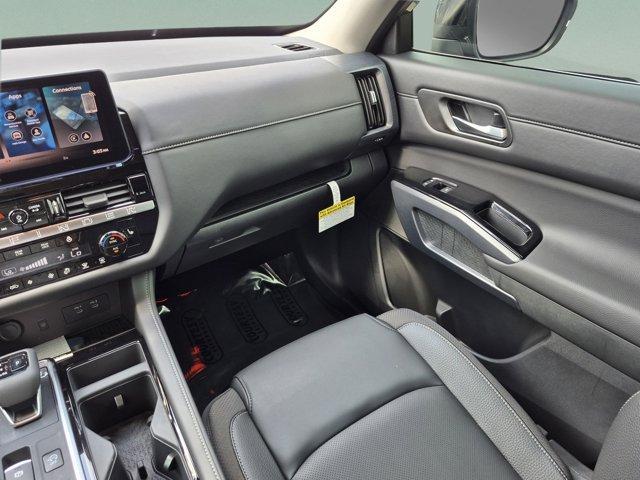 new 2026 Nissan Pathfinder car, priced at $44,822