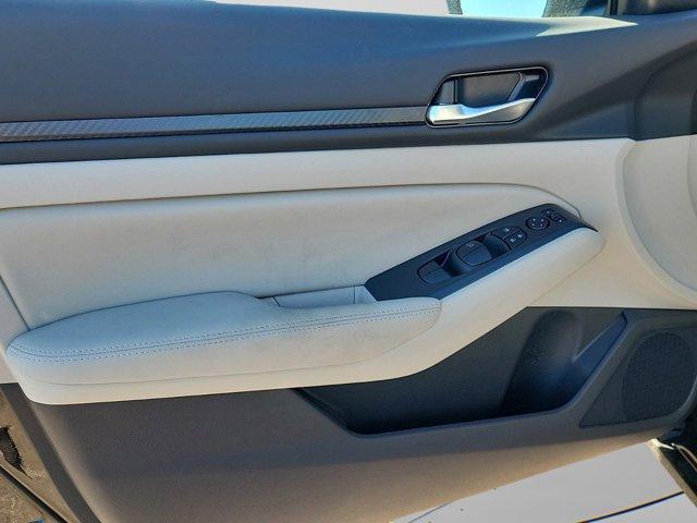 new 2025 Nissan Altima car, priced at $27,723