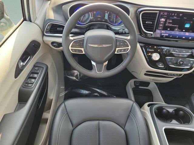 used 2024 Chrysler Pacifica car, priced at $25,374
