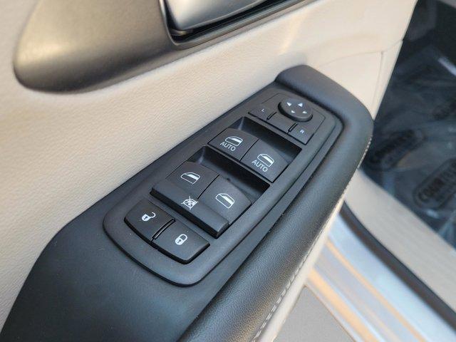 used 2024 Chrysler Pacifica car, priced at $25,374
